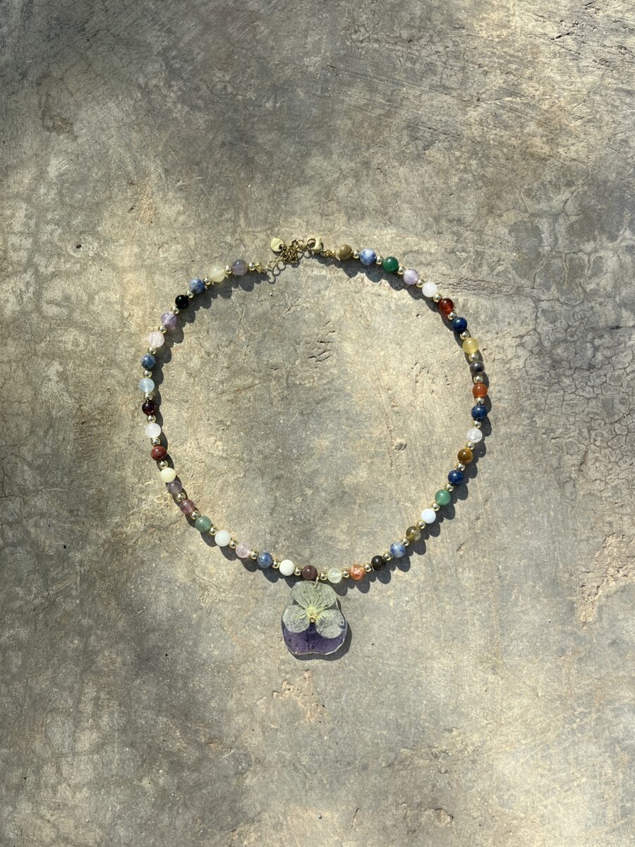 Collar Pensamiento Piedras