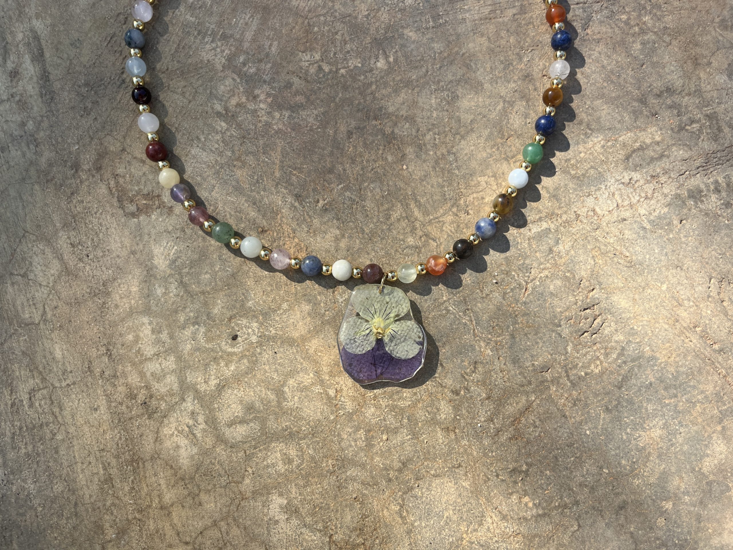 Collar Pensamiento Piedras: imagen 2