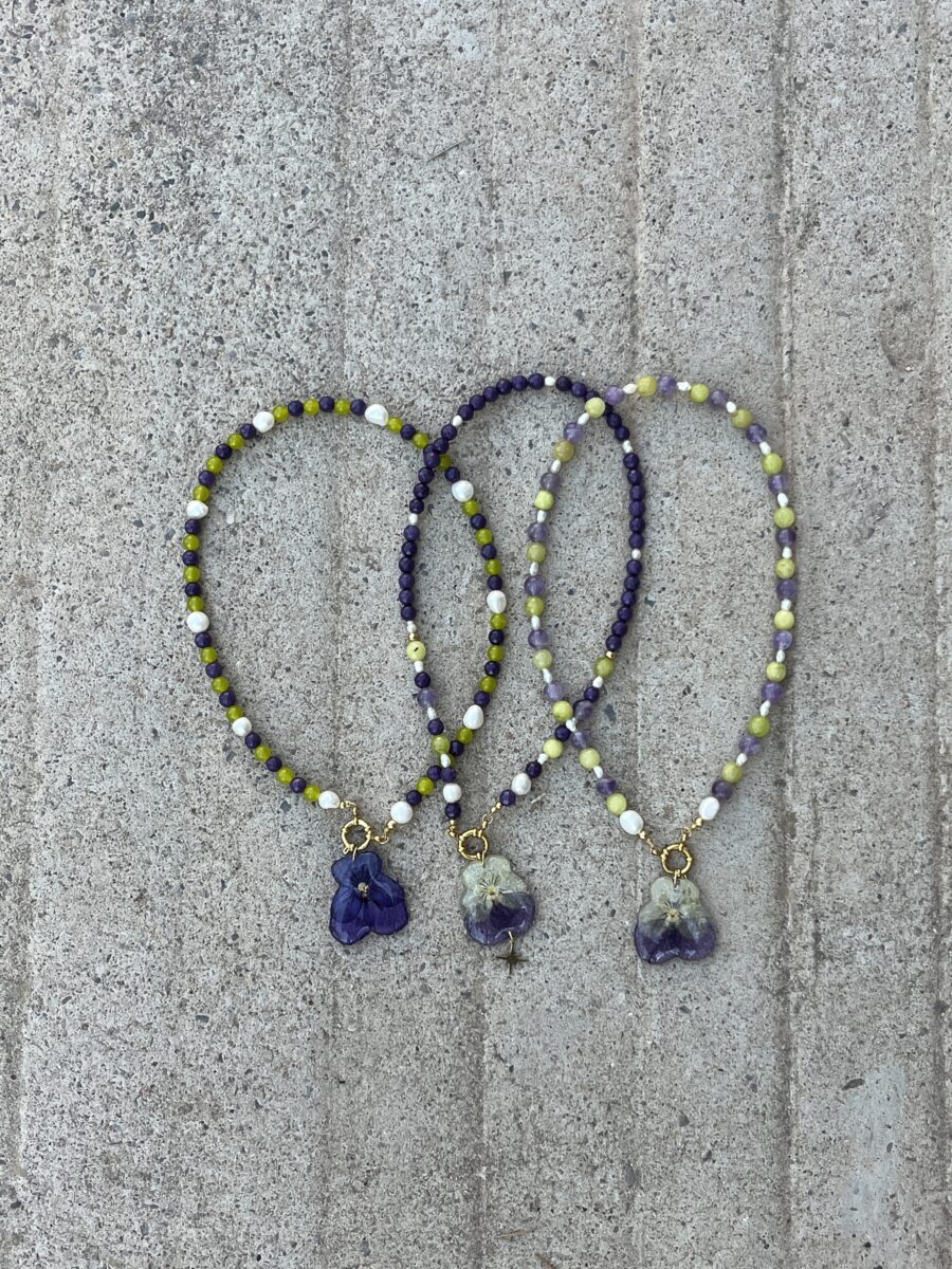 Collar Pensamiento · Piedras