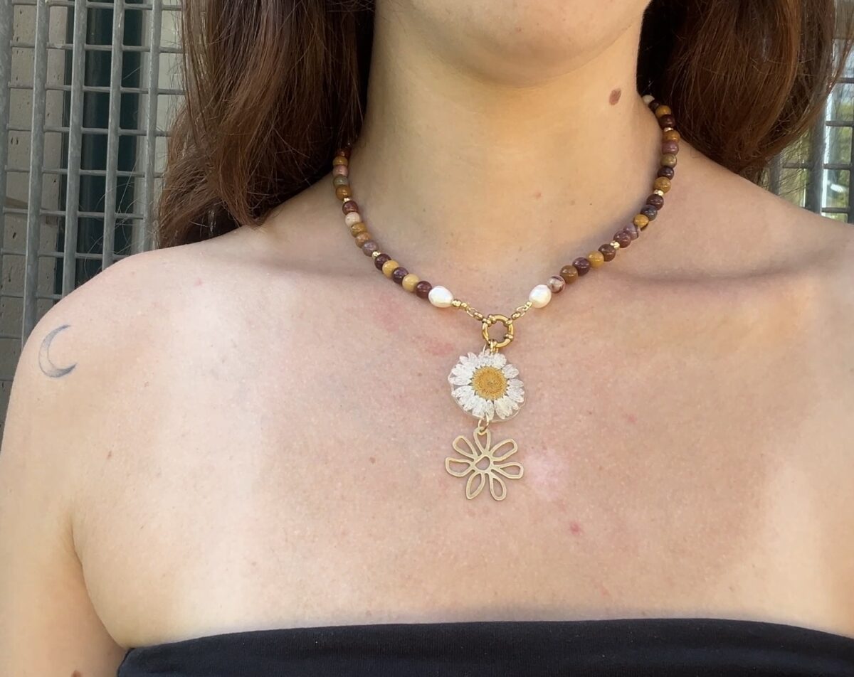 Collar Margarita Ágata y Flor
